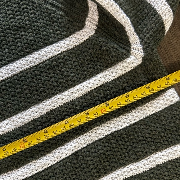 OLD NAVY  stripes Sweater size M - Picture 8 of 8